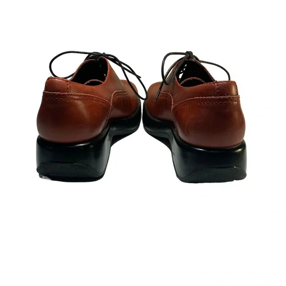 Dromedaris Red Oxfords Anti-Skid Outsoles with Rocker Bottoms Size US 7 - Picture 4 of 10